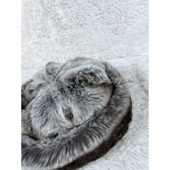 Fabulous Furs Donna Salyers Faux Fur Cossack Hat Womens Size M Gray - Picture 3 of 7